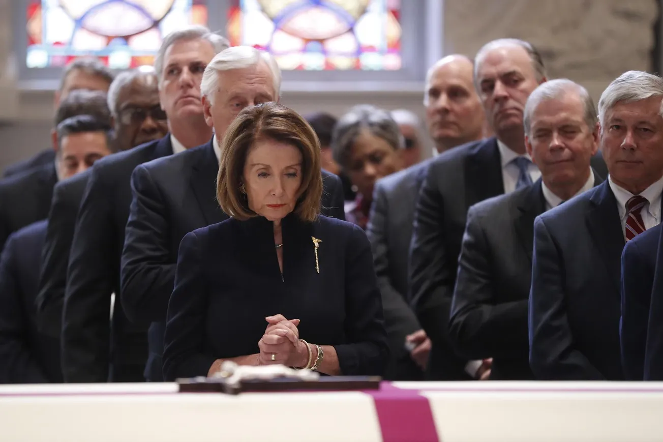 Pelosi not barred from Communion in DC, archdiocese says