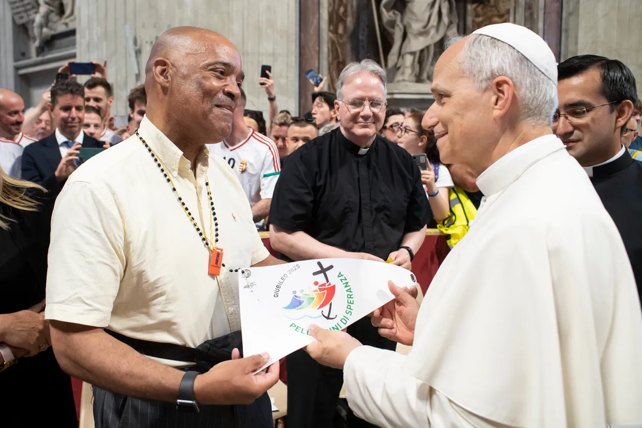 Black Catholic meets Pope Leo XIV after 600-mile bike pilgrimage to combat antisemitism